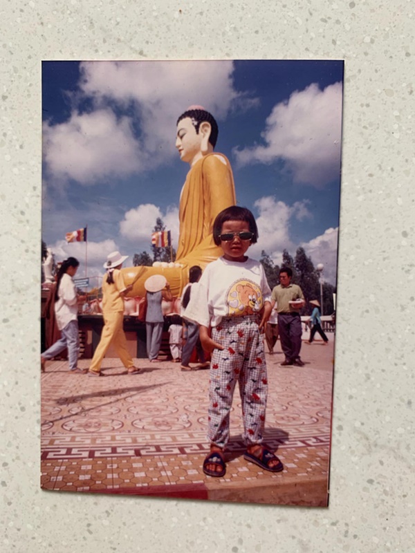 Mẹ Minh Tú tiết lộ sốc: Con gái bôi kem trộn, xin tiền đi cắt chân-2