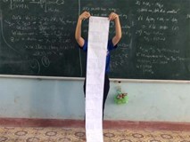 Hình ảnh chiếc đề cương dài 2-3m khiến nhiều học sinh choáng váng khiếp sợ mùa thi học kỳ trước mắt Hình ảnh chiếc đề cương dài 2-3m khiến nhiều học sinh choáng váng khiếp sợ mùa thi học kỳ trước mắt