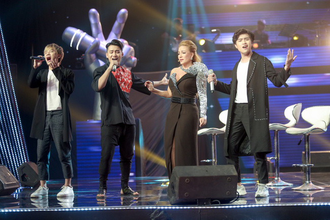 Tuấn Hưng bó tay, thất thần ở The Voice khi liên tục bị đàn anh, đàn chị làm trò kỳ cục này-9