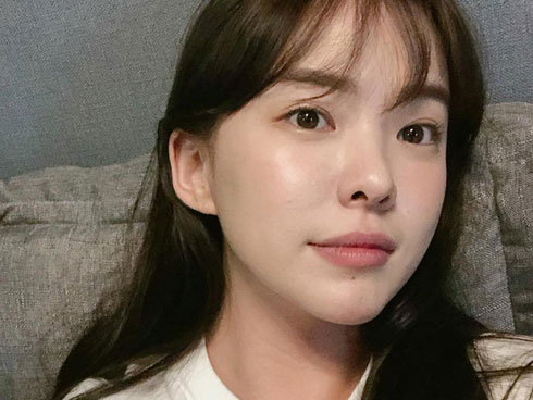 Ai nghĩ xịt khoáng vô thưởng vô phạt sẽ phải mất điện với 7 ứng viên xịn sò đã cấp ẩm còn dưỡng da tuyệt đỉnh này-7