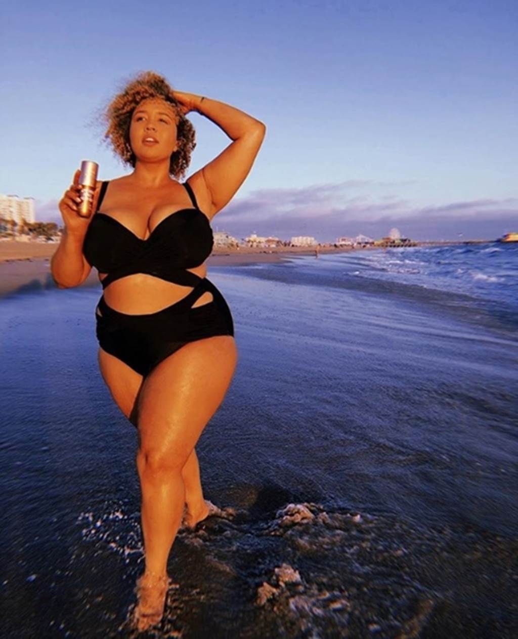 4 kiểu đồ bơi hot hè 2019 dáng vóc nào cũng mặc được-9