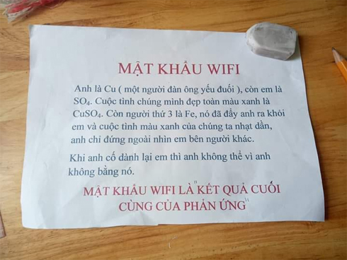 Mật khẩu wifi gây lú cực mạnh: giải cả đống phương trình hoá học, cuối cùng đành ngậm ngùi bật 3G lên dùng-1