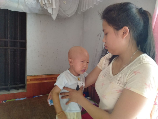 Điều ước trong nước mắt của bé trai mắc bệnh hiểm nghèo, gần 3 tuổi vẫn chưa biết đi: Cháu muốn về với mẹ, với em”-7