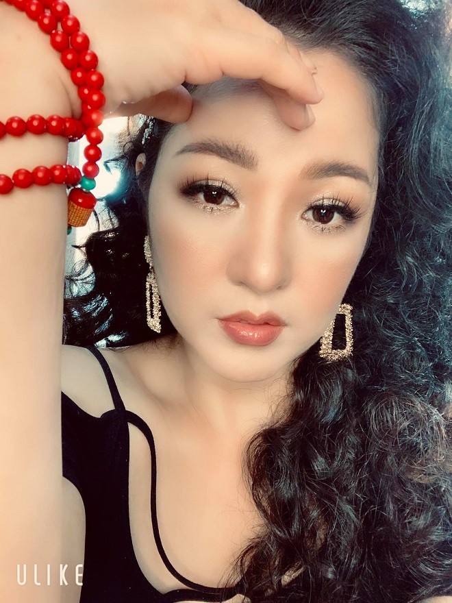 Thúy Nga bức xúc vì bị đồng nghiệp trước mặt nói yêu quý đằng sau lại chà đạp, miệt thị-1