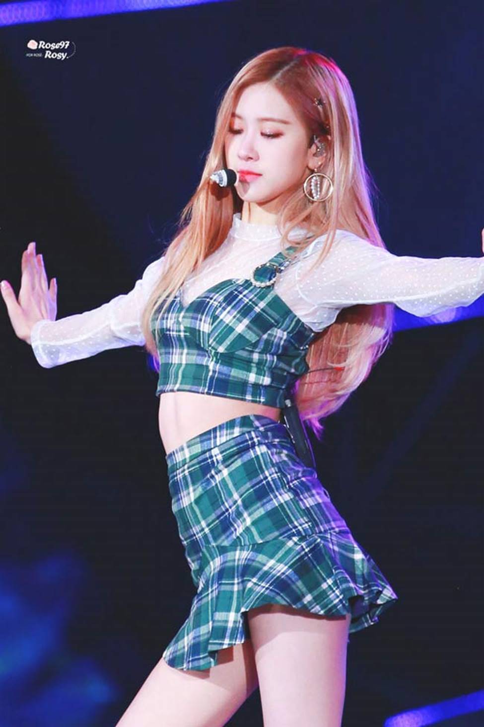 Cận cảnh vòng eo 48cm bé nhất làng nhạc Hàn-12