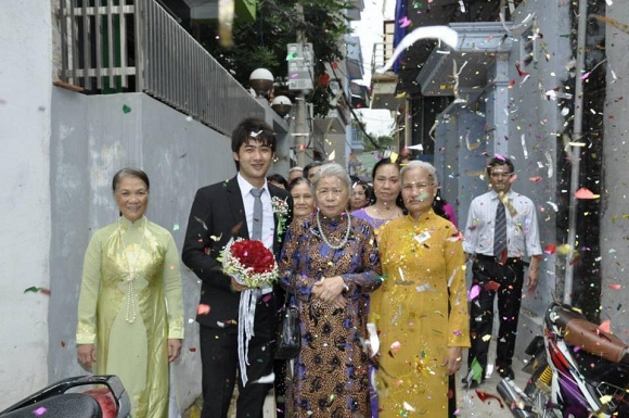 Bảo Ngậu của Người phán xử lần hé lộ ảnh đám cưới và màn vượt rào cướp dâu 6 năm trước-4