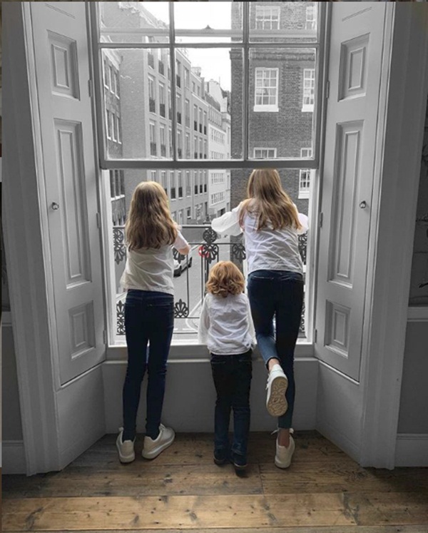 Tỷ phú giàu nhất Đan Mạch mất đi 3 người con trong vụ nổ bom liên hoàn ở Sri Lanka, giật mình với bức ảnh cuối cùng như một điềm báo-4