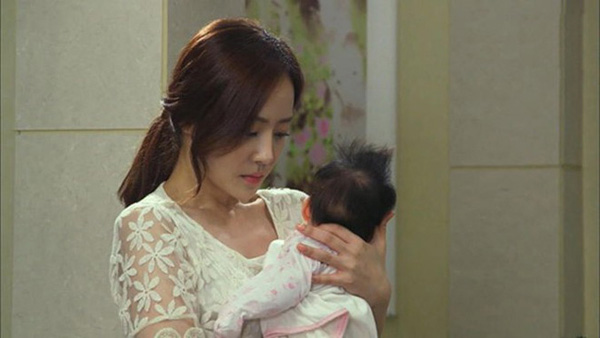 Bị mẹ chồng mắng té tát không biết chăm con sao còn có bầu trước làm gì?”, nàng dâu đáp một lời khiến bà cứng họng-2