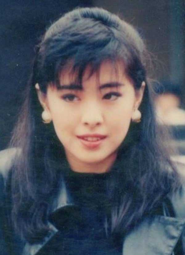 Bức ảnh chụp Ngọc nữ số 1 Hong Kong Vương Tổ Hiền lúc ốm nặng bất ngờ gây sốt vì quá tuyệt sắc-3