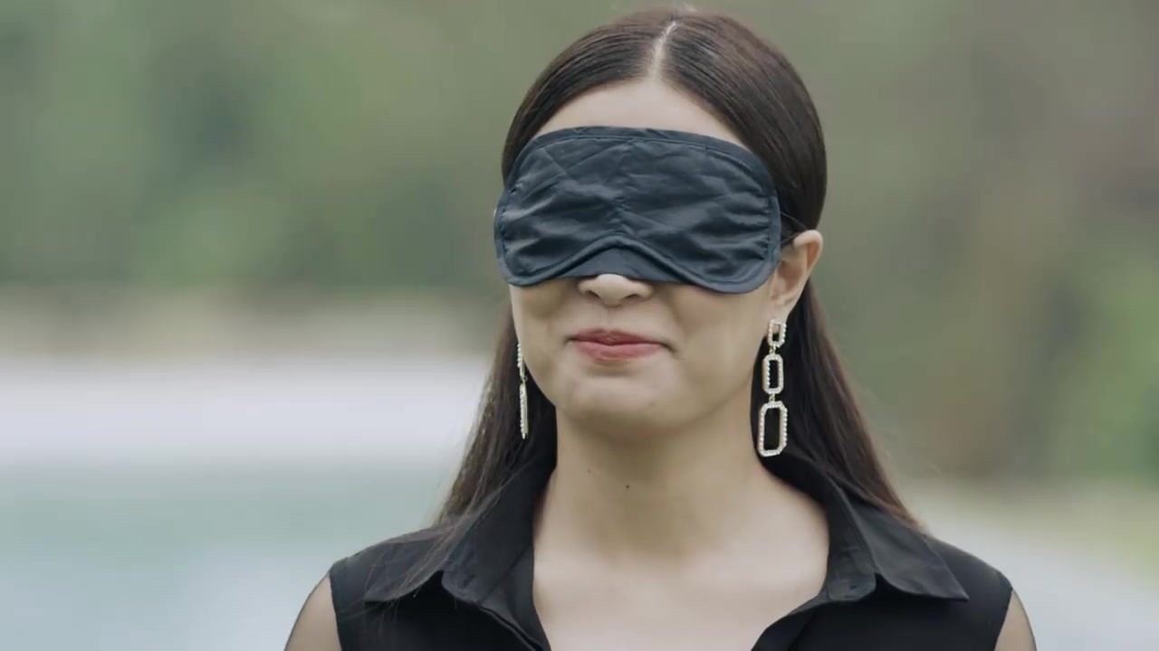 Hoàng Thuỳ Linh quê độ vì tưởng được cầu hôn trong Mê Cung, ai ngờ hôn phu bỏ chạy theo trai lạ-12