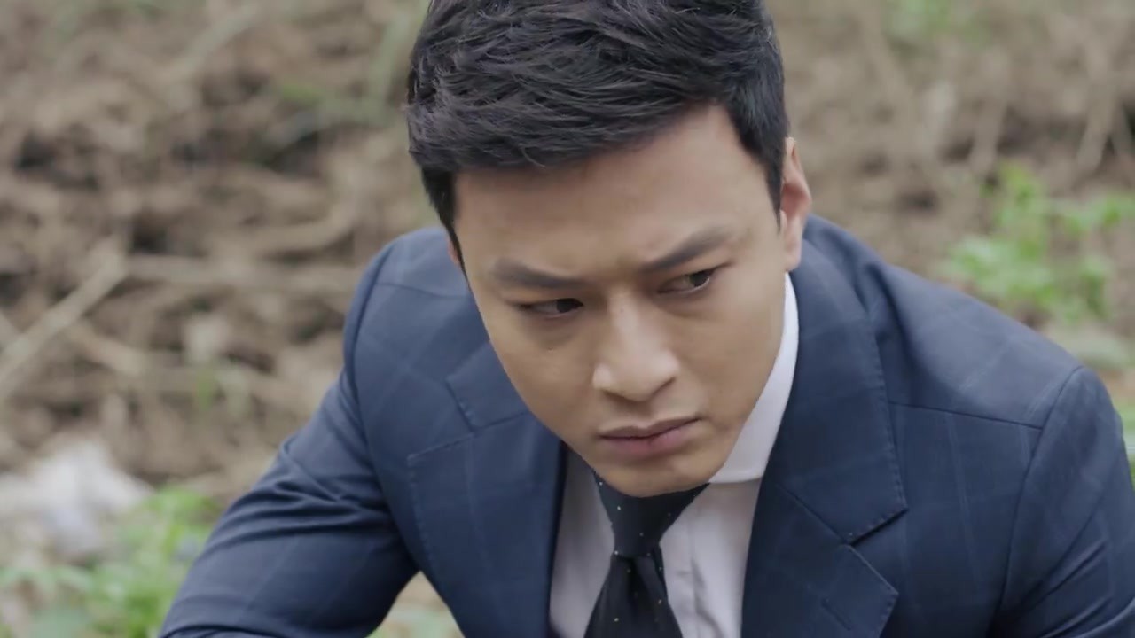 Hoàng Thuỳ Linh quê độ vì tưởng được cầu hôn trong Mê Cung, ai ngờ hôn phu bỏ chạy theo trai lạ-10