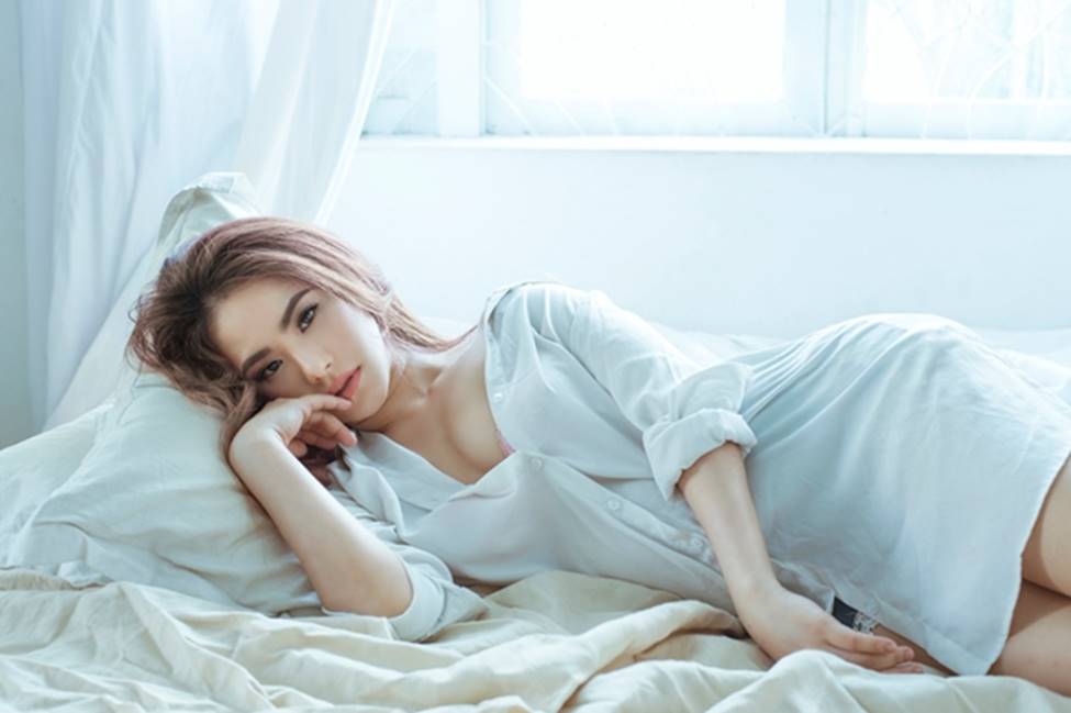 Sau 4 năm chia tay Khánh Đơn, Lương Bích Hữu lột xác ngày càng sexy-8