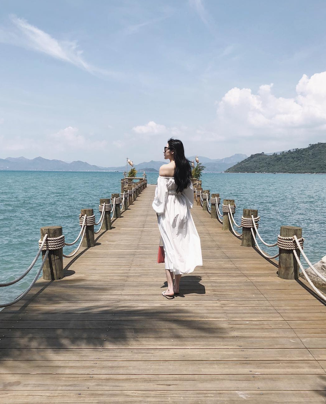 Cuộc sống hôn nhân bình yên đáng mơ ước của dàn mỹ nhân đình đám Vbiz: An nhàn, không xô bồ, được ông xã cưng chiều hết mực!-19