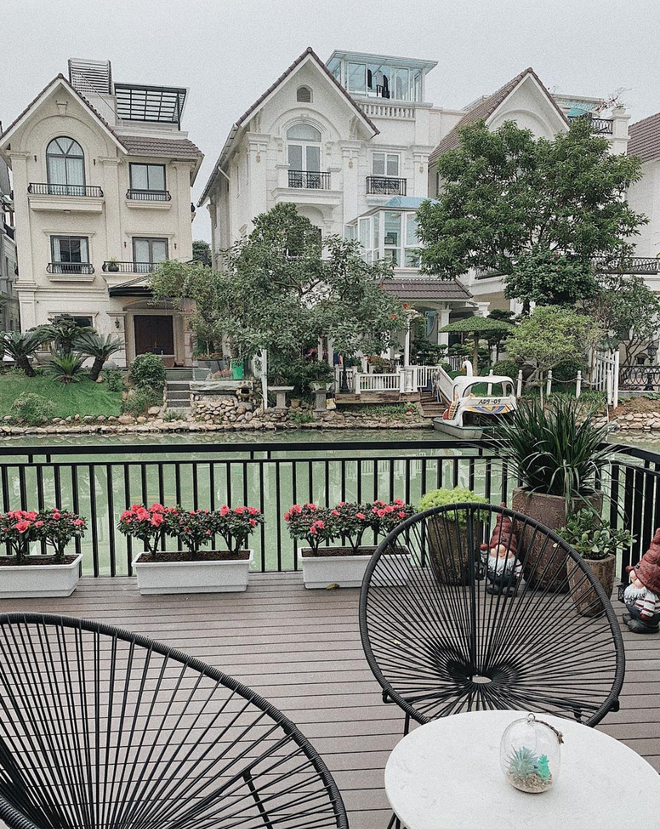 Cuộc sống hôn nhân bình yên đáng mơ ước của dàn mỹ nhân đình đám Vbiz: An nhàn, không xô bồ, được ông xã cưng chiều hết mực!-22