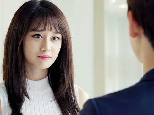 Ra vẻ quý tộc khinh thường chị dâu, em chồng bỗng ễnh bụng khiến cả nhà choáng-3