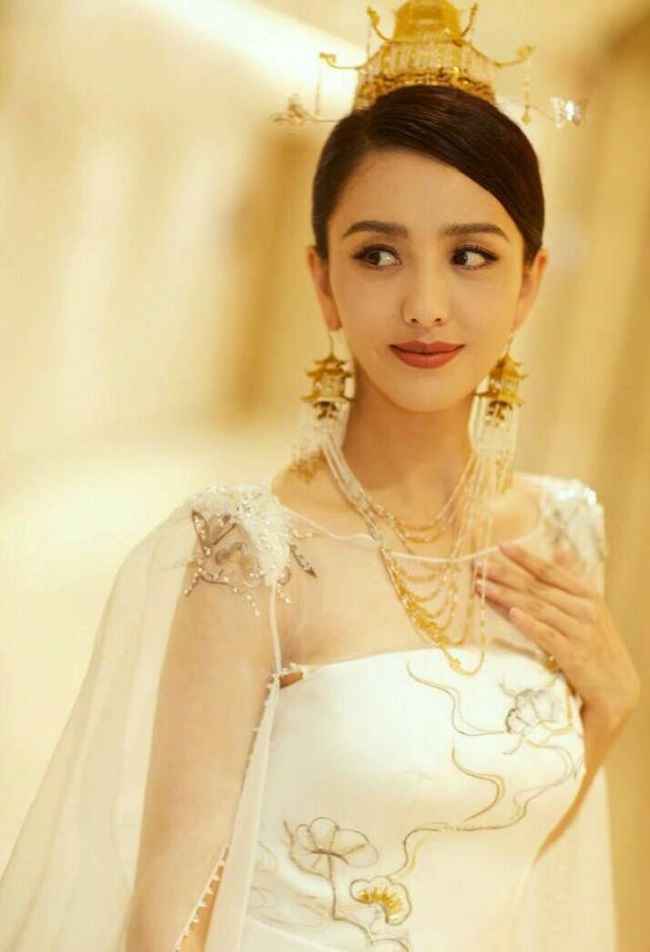 Ngây người vì dung mạo của tiên nữ tộc người đẹp nhất Trung Á-12