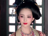 Ngây người vì dung mạo của 'tiên nữ' tộc người đẹp nhất Trung Á