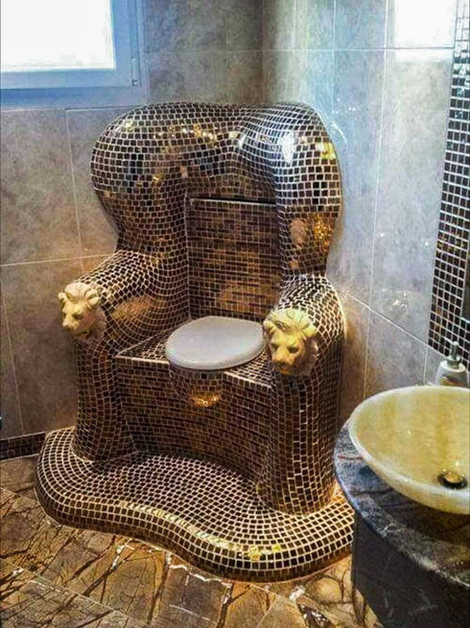 20 thiết kế nhà vệ sinh thảm họa khiến dân mạng thủ thỉ: Thôi, thà nhịn còn hơn-10