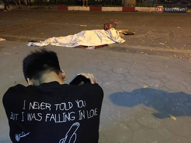 Đồng nghiệp ngã quỵ khi chứng kiến nữ công nhân môi trường bị ô tô điên đâm: Số chị ấy khổ lắm, hôm qua đi viện mua thuốc còn chưa kịp uống...-8