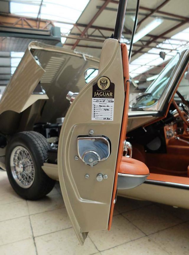 Sự hồi sinh kì diệu của một chiếc Jaguar E-Type từ đồ đồng nát-19