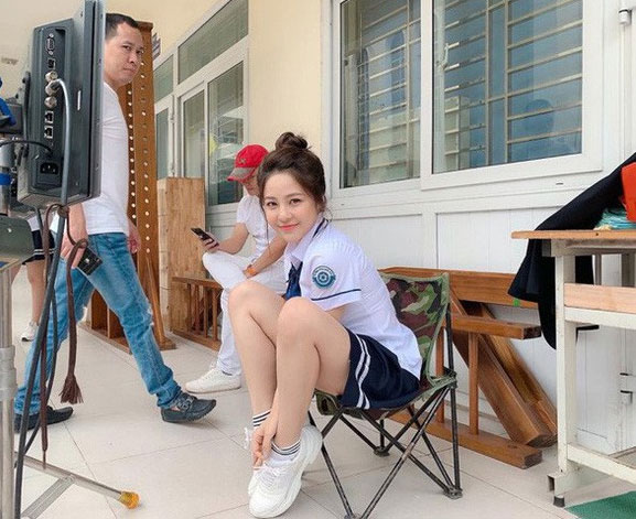 Facebook hotgirl Trâm Anh tăng hơn 100k lượt follow, được cấp tick xanh chính chủ sau scandal bị nghi lộ clip nóng-7