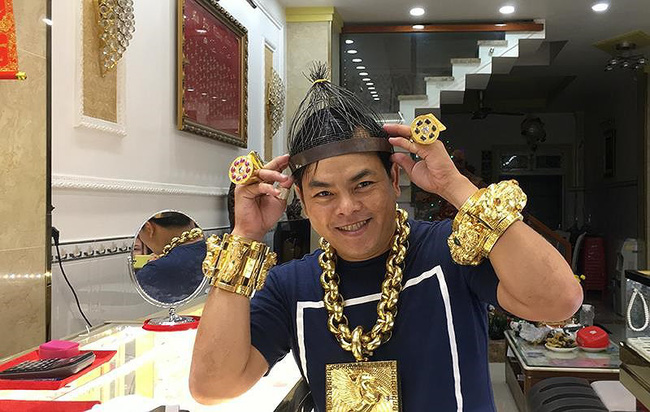 Phúc XO cùng 11 đồng phạm bị bắt tạm giam-2