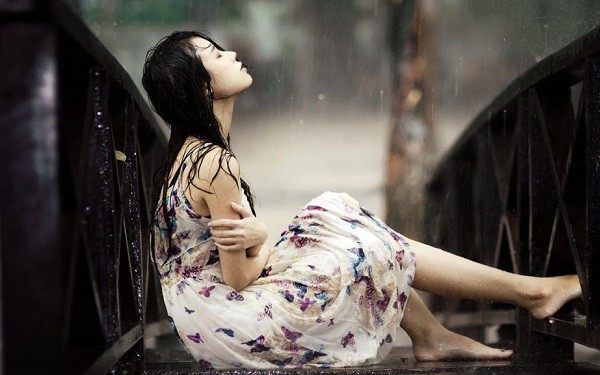 Mới cưới được vài tháng, chồng đã ngoại tình với một người đàn bà xấu xí và bao biện lý do phản bội khiến tôi nghe mà uất nghẹn cổ-2