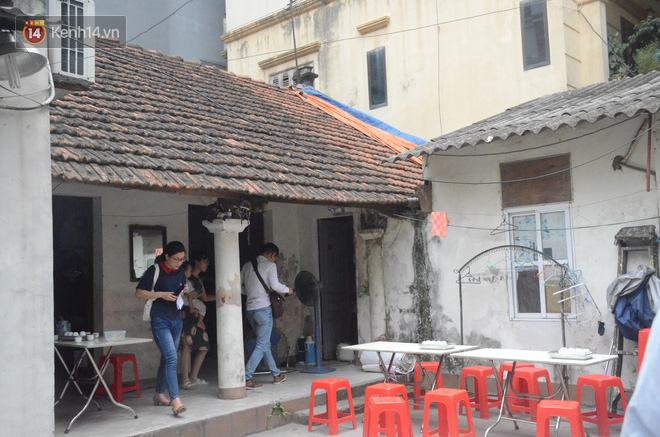 Con trai nữ công nhân môi trường bị xe điên tông tử vong: Mẹ em ngày chạy Grab, tối làm công nhân để lo cho em ăn học...-1