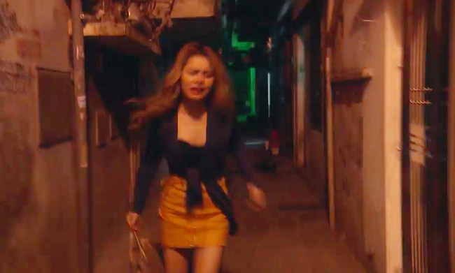 Phim của Hoàng Thùy Linh gây sốc với cảnh tên biến thái tấn công tình dục gái trẻ đi đêm-1