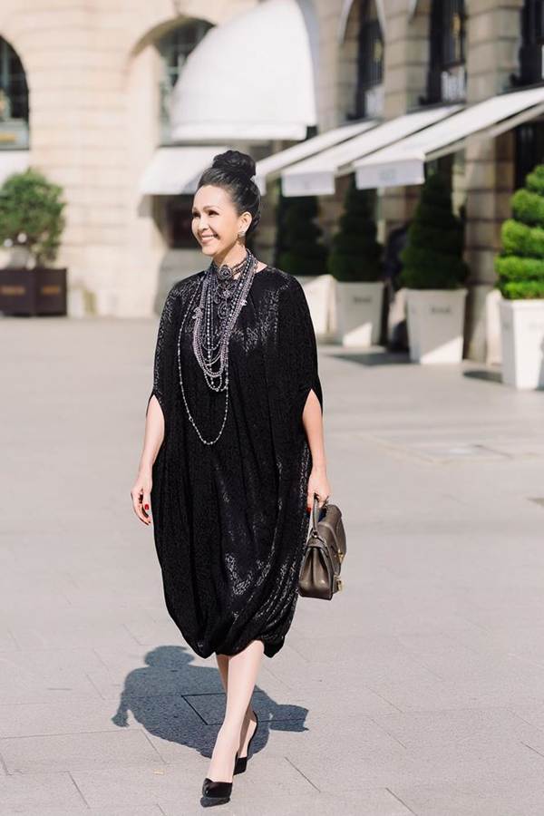 Diễm My 6X nổi bật với loạt túi hiệu tiền tỷ trên đường phố Paris-1