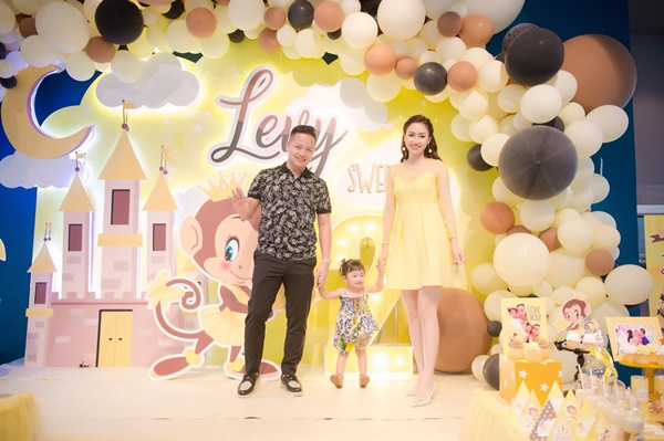 Cuộc sống như bà hoàng của chị em Á hậu Trà My - Thanh Tú sau khi kết hôn với chồng đại gia hơn nhiều tuổi-14