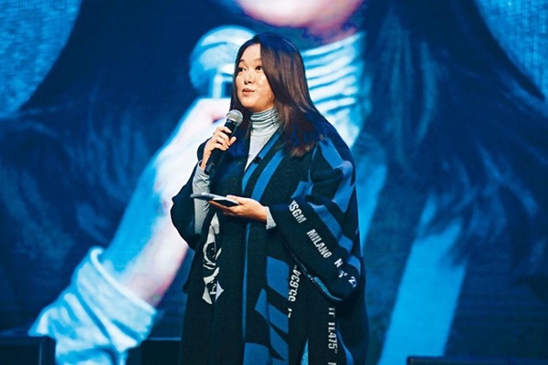 Lý San San: Hoa hậu tam nhất Hong Kong đột ngột mất tích với bệnh u não và câu trả lời vào 8 năm sau khiến mọi người bất ngờ-9