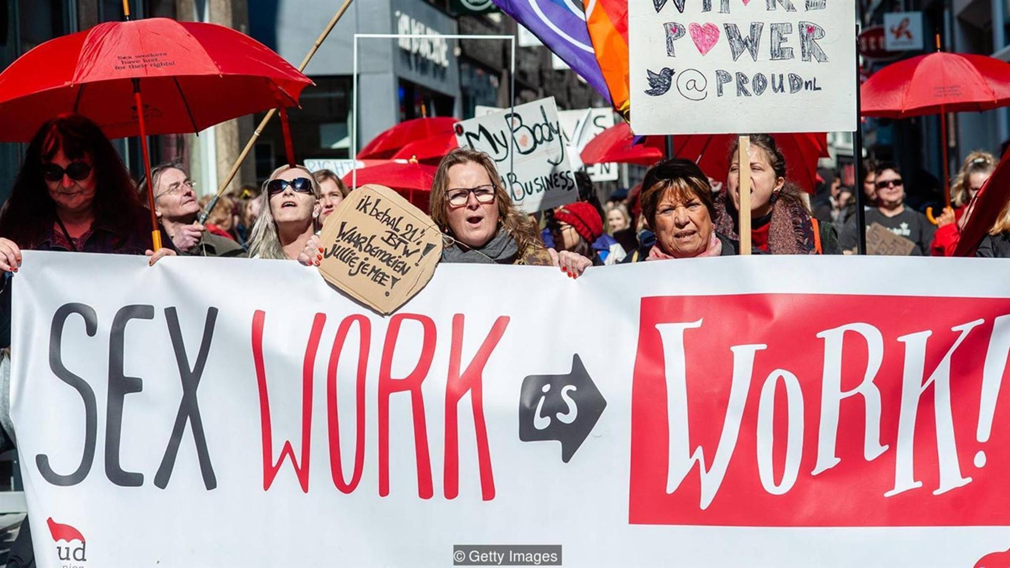 Phố đèn đỏ Amsterdam trước nguy cơ đóng cửa-2