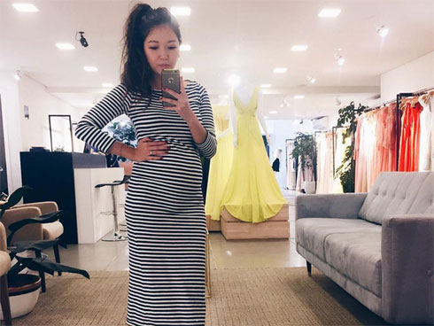 Mẹ đẻ vừa đi khỏi, mẹ chồng giật ngay túi thịt gà ném vào thùng rác, nàng dâu ức chế bật lại khiến bà câm nín-3