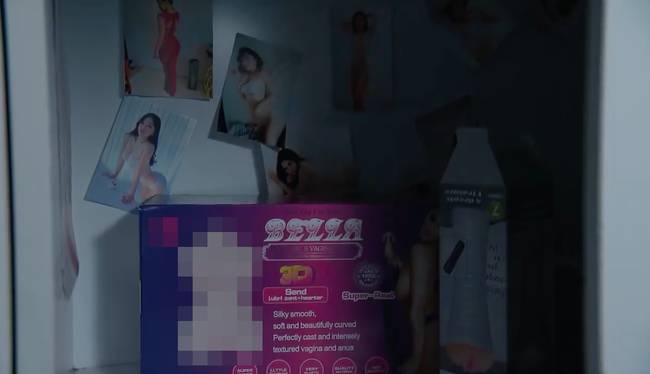 Phim của Hoàng Thùy Linh hé lộ về tên tội phạm cưỡng hiếp phụ nữ sưu tầm toàn ảnh đồi trụy-7