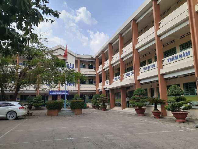 Thầy cô, bạn học xót xa khi 2 học sinh bị sát hại ở Bình Dương: Ở lớp em rất ngoan, học cũng khá lắm-1