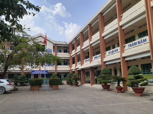 Thầy cô, bạn học xót xa khi 2 học sinh bị sát hại ở Bình Dương: 