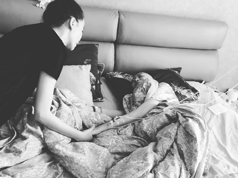 Hồ Ngọc Hà tình bể bình âu yếm bạn trai Kim Lý khi đi nghỉ ở Đà Nẵng-7