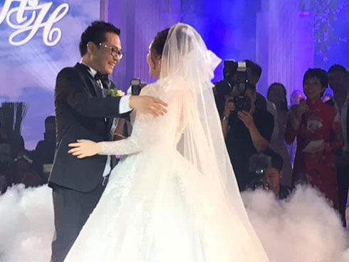 Dàn sao phía Bắc nô nức đến dự đám cưới hoành tráng của NSND Trung Hiếu và vợ trẻ kém gần 2 giáp-12