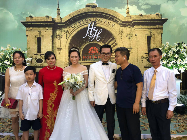 Toàn cảnh tiệc cưới kiểu một lần chơi lớn của NSND Trung Hiếu, biến đám cưới thành Đại hội Hội Nghệ sĩ sân khấu Việt Nam-20
