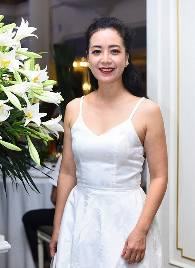 Dàn sao phía Bắc nô nức đến dự đám cưới hoành tráng của NSND Trung Hiếu và vợ trẻ kém gần 2 giáp-3