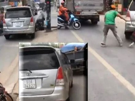 CLIP: Tăng ga chạy CSGT, ô tô 7 chỗ áp sát, tông loạt xe trên đường phố Sài Gòn