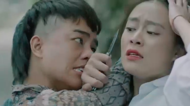 Mê cung: Hoàng Thùy Linh bị rạch mặt, Hồng Đăng ở đâu còn không mau đến cứu?-6