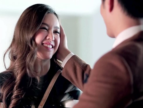 Ngoại tình công sở, gã sếp định