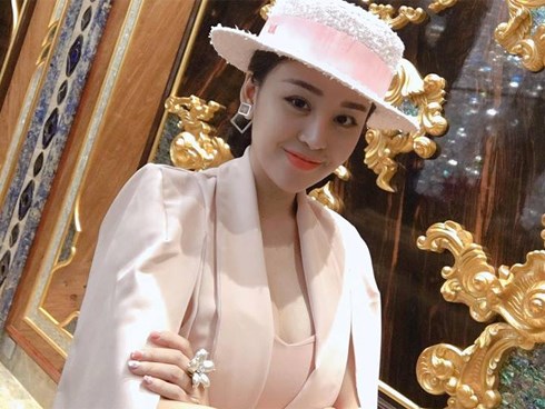 Lần đầu tiên “bà Tưng” Huyền Anh chia sẻ về tình yêu: 
