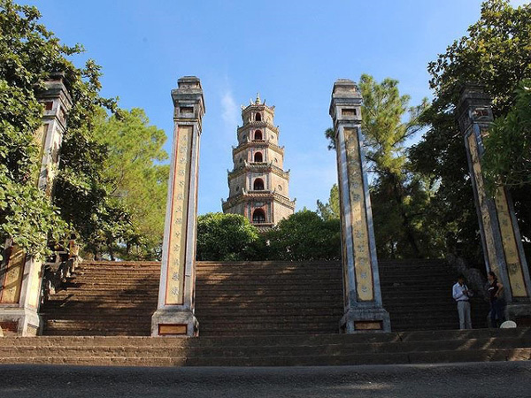 Mua 1,7 kg măng cụt, du khách bị chém 1 triệu-1