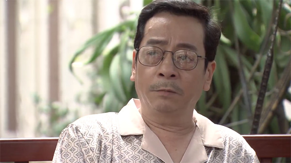 Người phán xử Hoàng Dũng nhận sai khi đi xe không đội mũ bảo hiểm-2