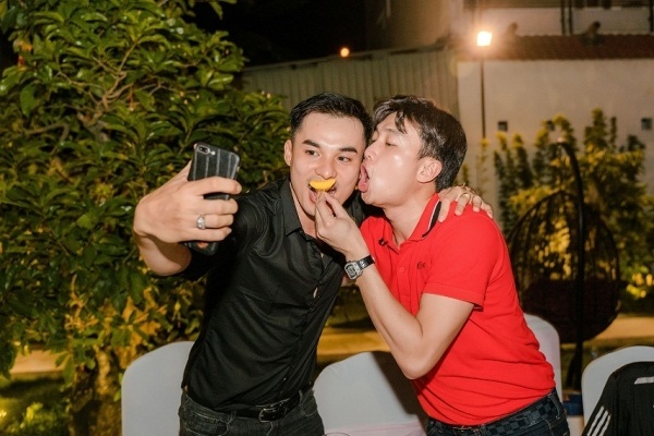 Quốc Trường mừng sinh nhật ở biệt thự xa hoa mới xây-14