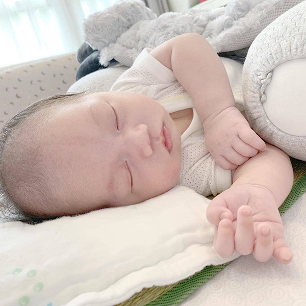 Đám cưới 7 tỷ, siêu mẫu miền Tây ở nhà sinh liền 2 con, đi đẻ viện công bình dân-7