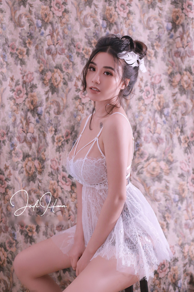 Vẻ nóng bỏng của người đẹp sống thử với bạn trai thiếu gia Hà Nội-1